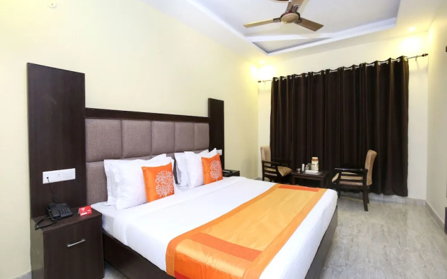 OYO 322 Hotel Royal