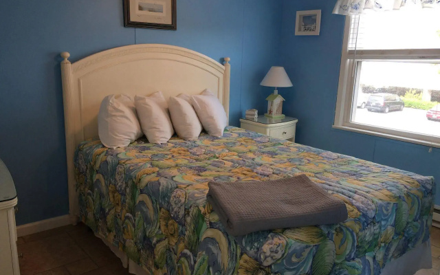 Windjammer Condominiums