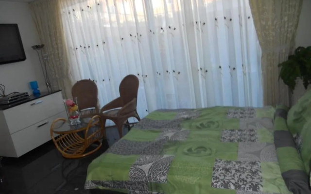 Sewdien’s Apartment Maashaven