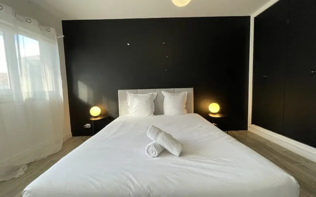 Apartment in Le Mans Near Train Station