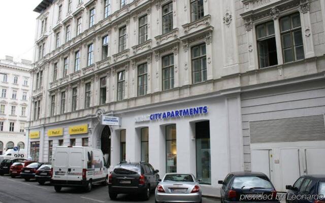 Отель Derag Livinghotel An Der Oper Вена парковка
