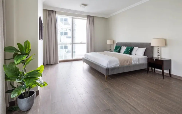 Astonishing & Grand 3BR w/ Beach Views & 2 Balconies!