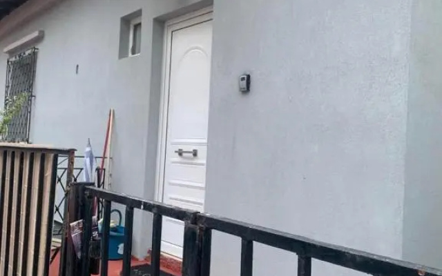Studio close to Train Station