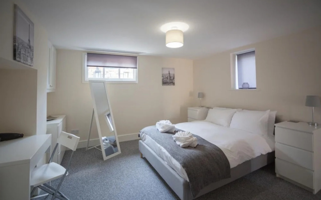 1 Willows Apartment