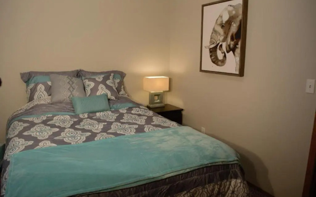8635 Ustick Road Apartment