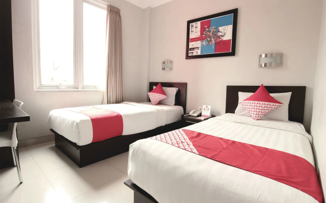 Hotel O Wisma Empat Lima Syariah