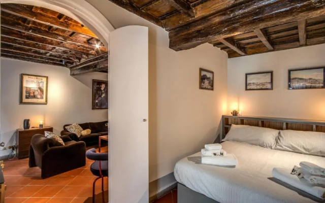 Cartari Apartment