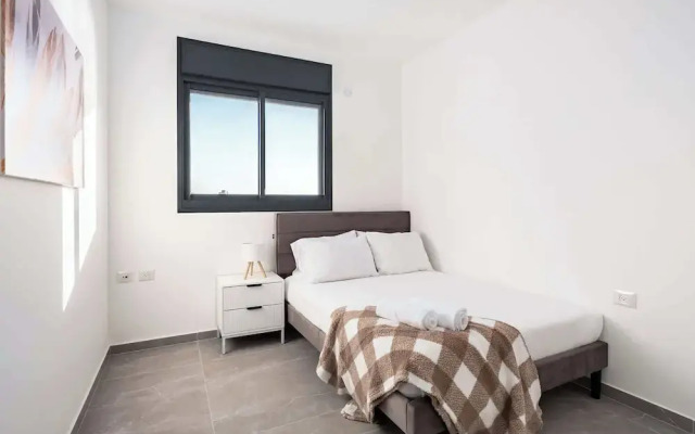 Prestige 4BR Breathtaking Sea Views