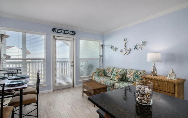 Seascape 1314 1 Bedroom Condo by RedAwning