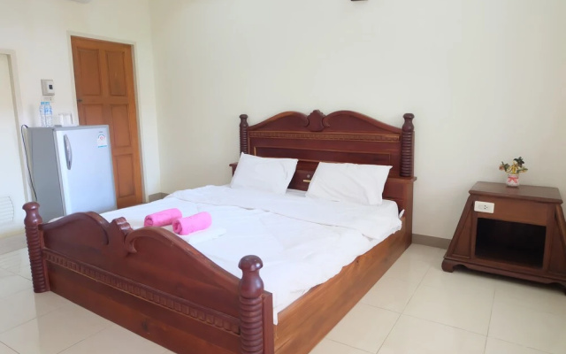 Tan Deaw House