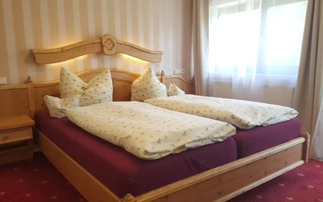 Landhotel BurgenBlick