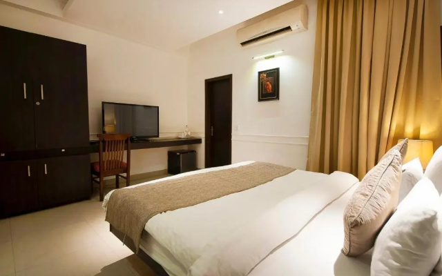 Airport Hotel De Aura