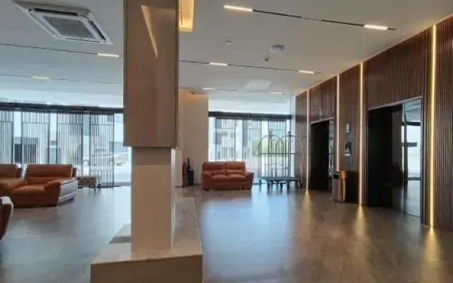 J Hotel