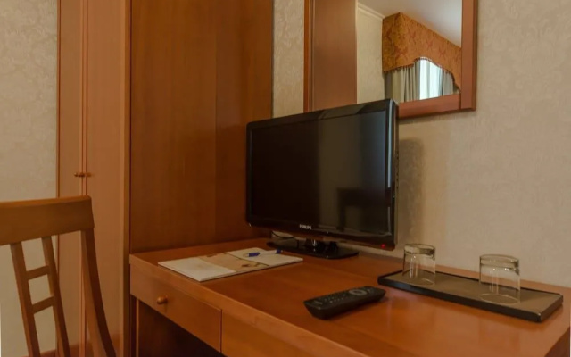 Hotel Columbus