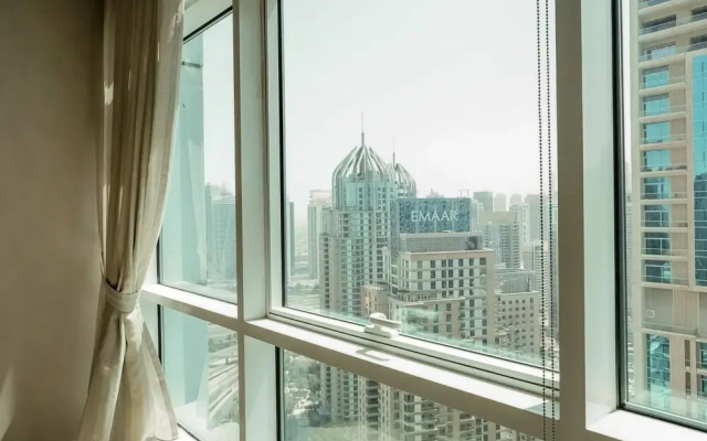 SuperHost- Premium 1BR with Partial Marina View