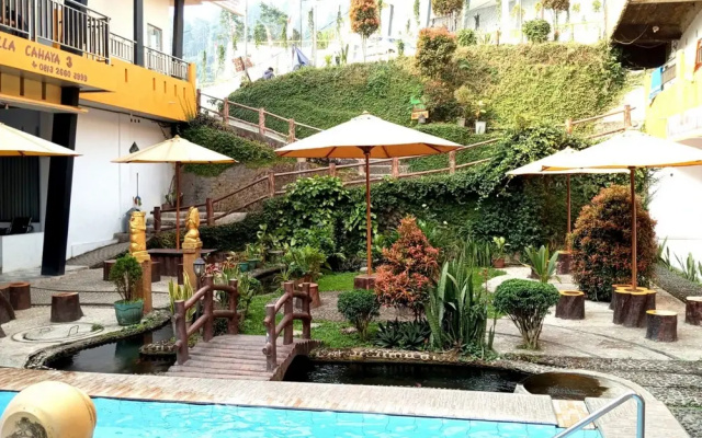 Villa Cahaya 3 Guci Mitra RedDoorz