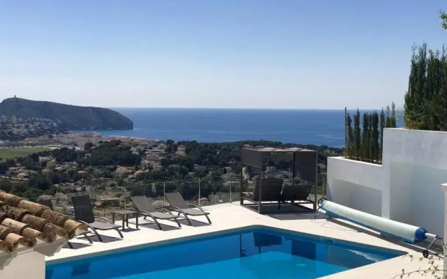 Casa Vida, Your Villa with Panoramic Sea Views in Moraira.