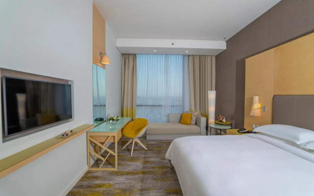 Отель Rotana Corniche