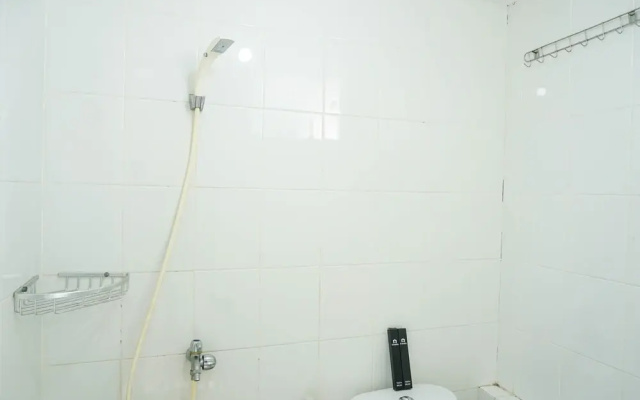 Best Studio Room @ Bassura City Apartment By Travelio