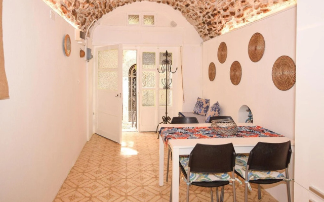 Amazing Apartment in Sanremo With Internet and 1 Bedrooms