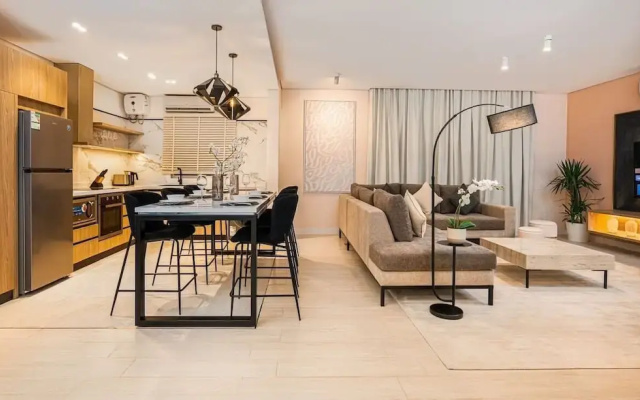 Modern Almughrizat Apt, Workspace, Free Parking