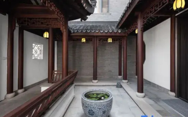 Shanghai Xiannuohui Homestay