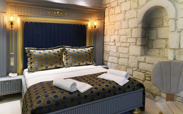 Five Diamonds Hotel