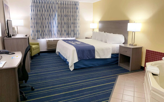 Days Inn by Wyndham Hinckley