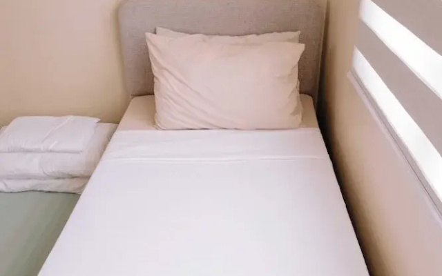 The Sleek & Chic Hideaway