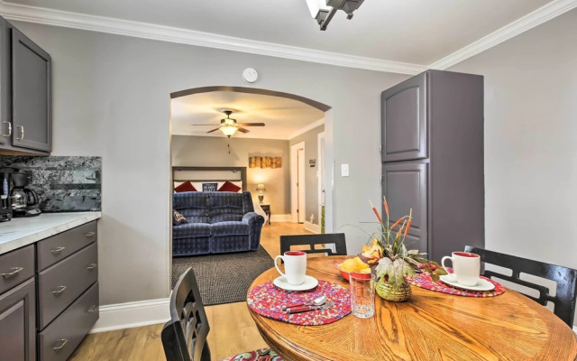 Modern Studio Apartment in Central Williamstown!