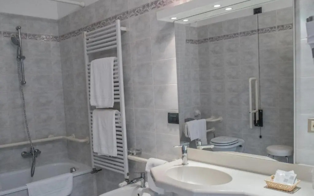 Roero Park Hotel