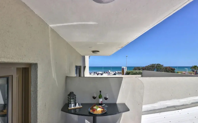 Bay Point Apartment on Beach Road