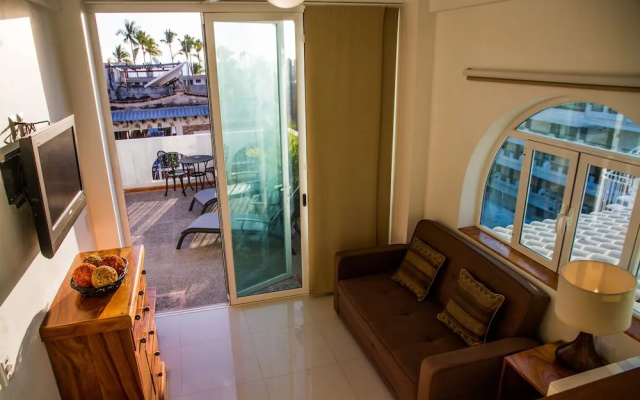 Condominio Andales on The Bay