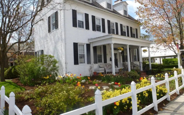 Old Brick Inn