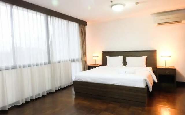 2 Bedroom Park Royale Apartment By Travelio
