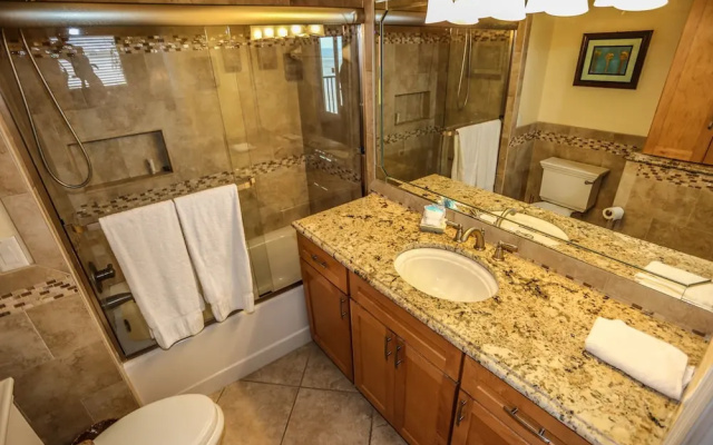Carlos Pointe 124 condo