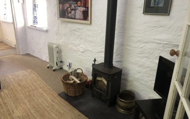 Coedmor Cottage