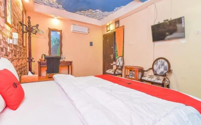 RedDoorz Plus near Tirta Empul Temple Ubud