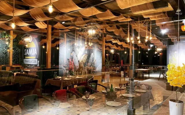 Hotel Almaz Plaza