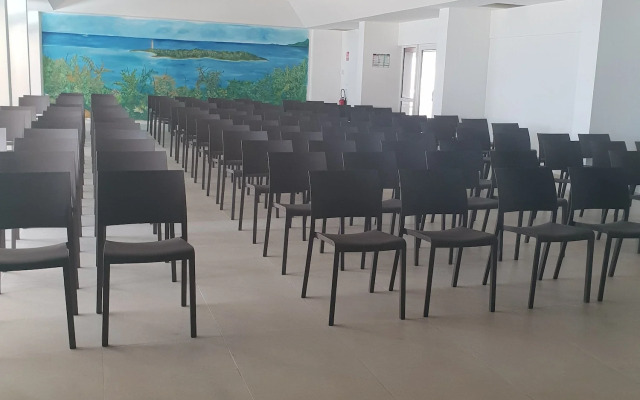 Hotel Arawak Beach Resort