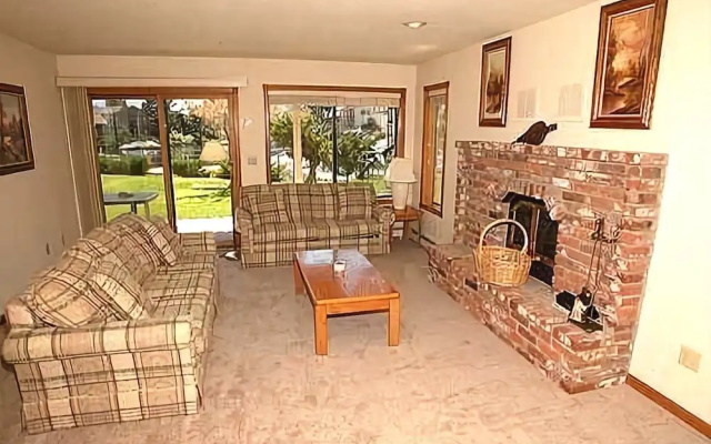 478 Carson Court 3 Bedroom Home
