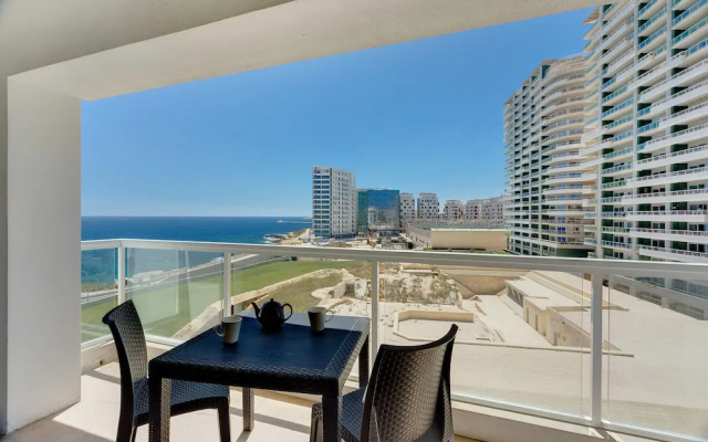 Modern Apartment With Stunning Seaviews