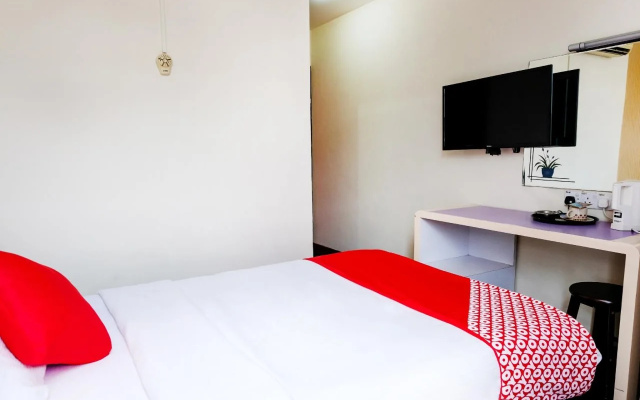 OYO 546 Grand City Hotel