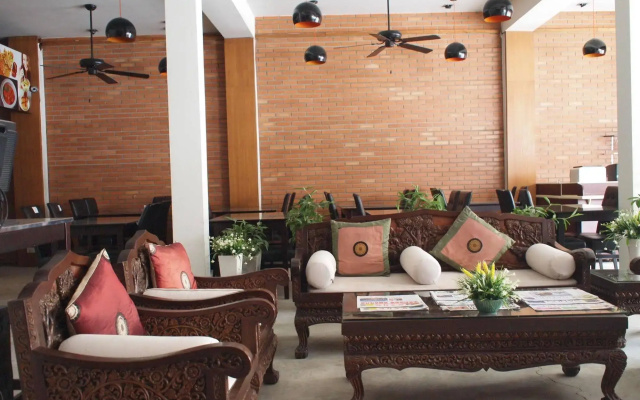 RoongRuang Hotel