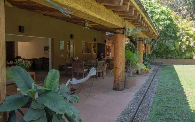 Zapote House