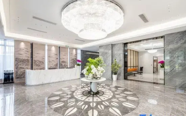 Xi'an DiJianNanShan Hot Spring Hotel (Wildlife Park)