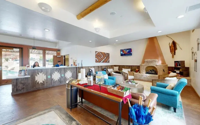 Bluff Dwellings Resort