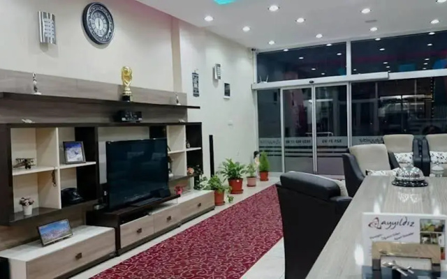 Ayyildiz Hotel