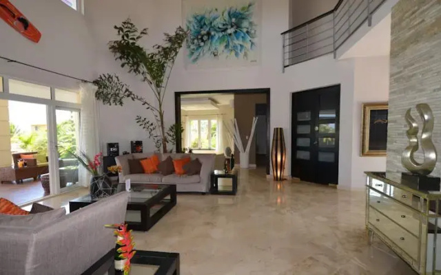 Villa de la Fiesta with Ocean View