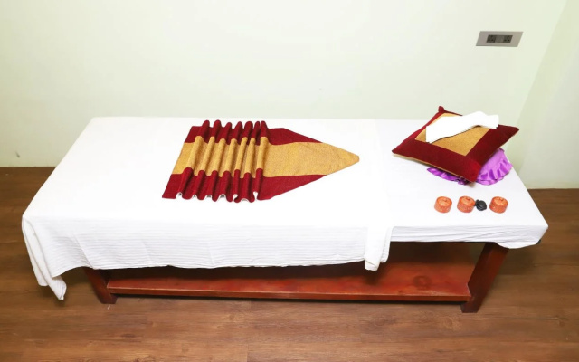 Retro Hotel and Spa